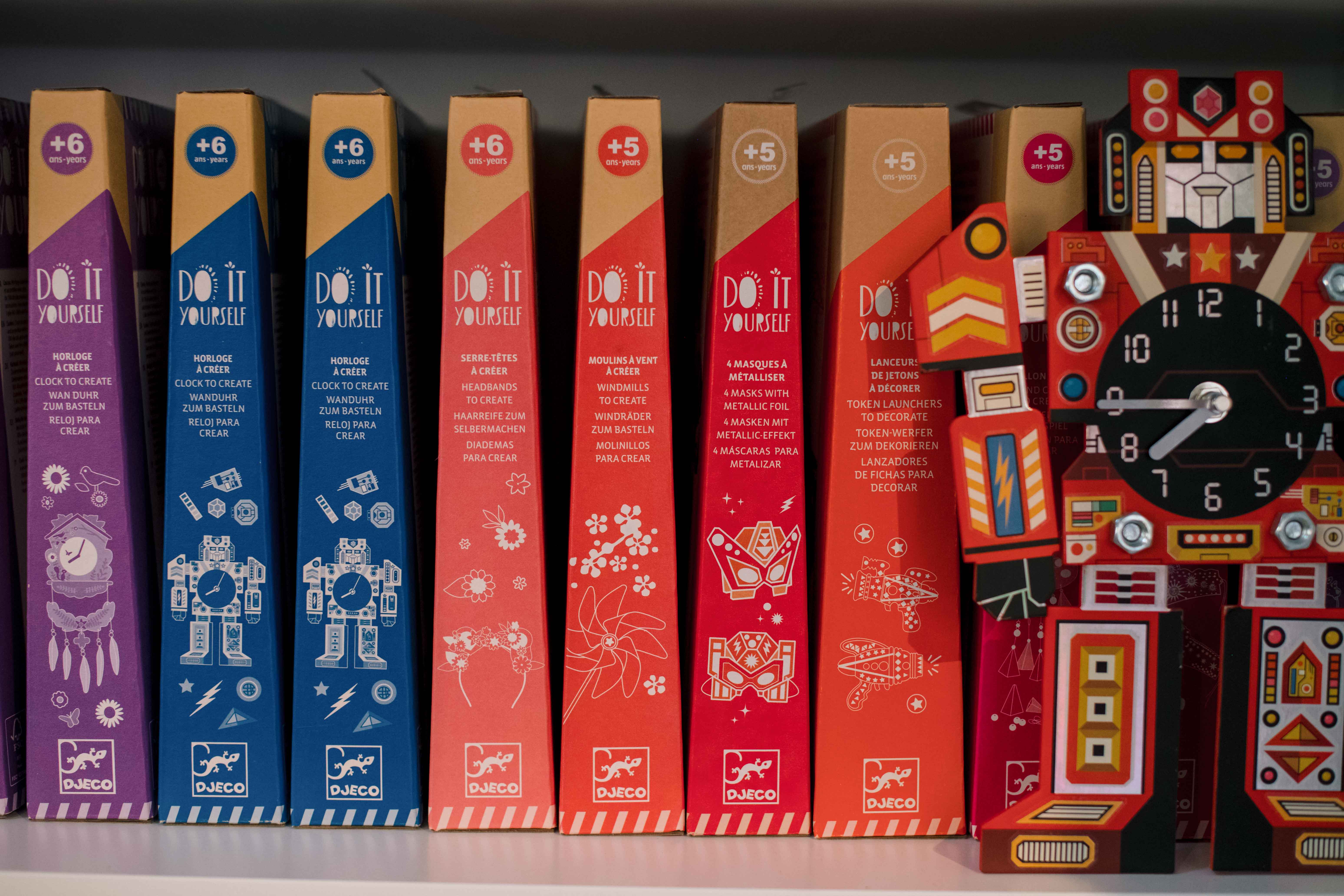 jeux créatifs et loisirs manuels pour enfants à vallauris